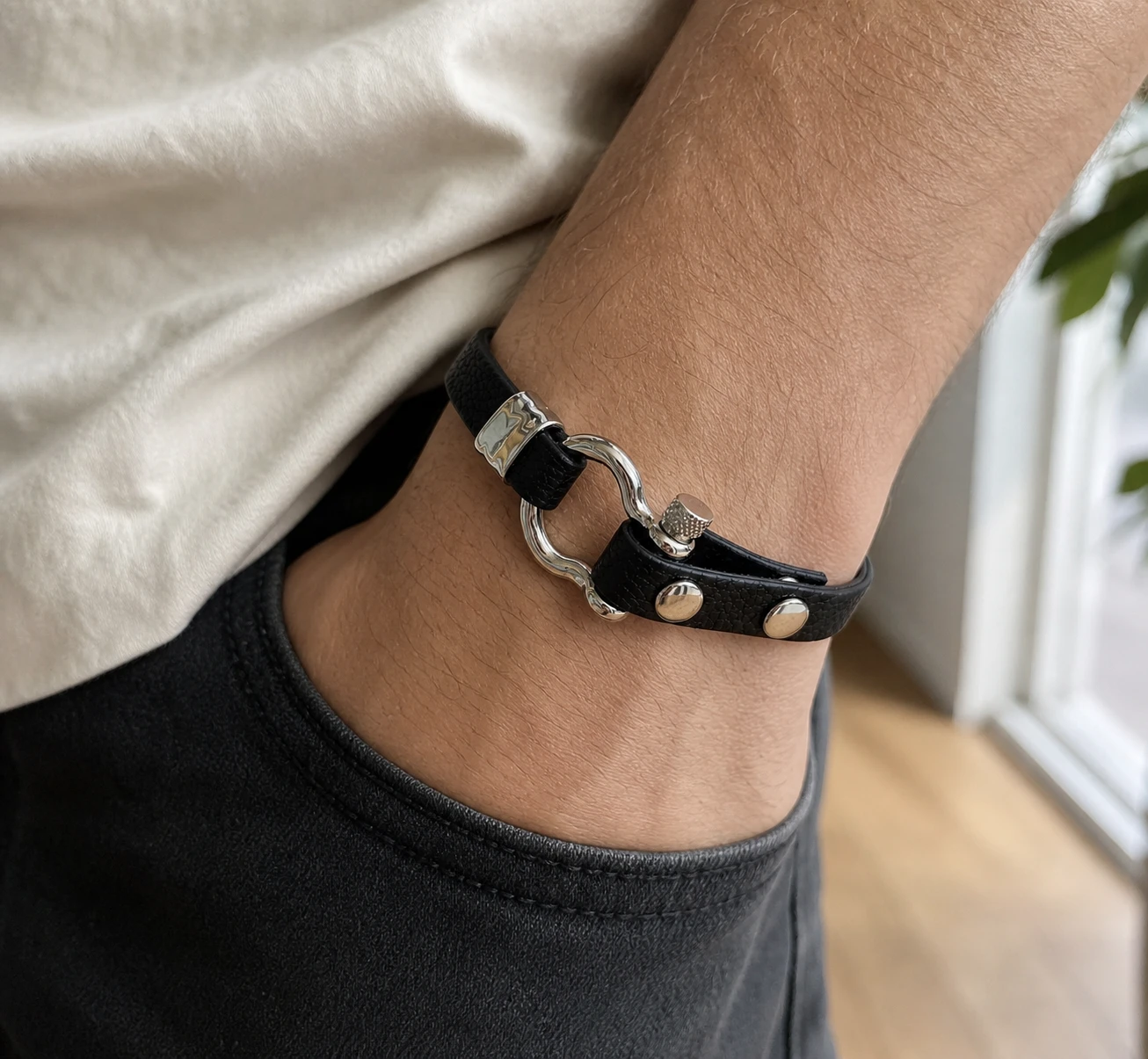 Grunge aanpasbare zwarte leren herenarmband – photo 2